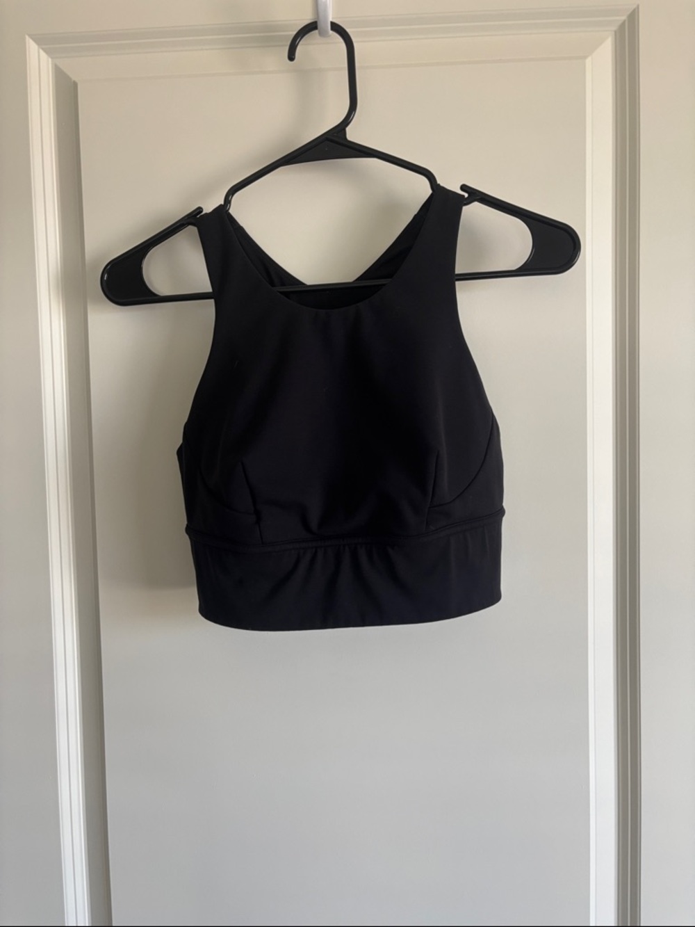 Black Lululemon Cropped Sports Bra Top Size 8